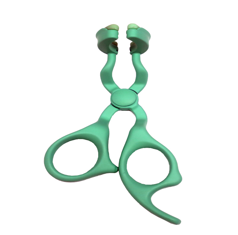 Rəngli kontakt linza yardımı